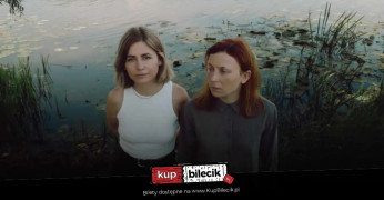 Neoklasyczny duet na piano i wokal z polskim folkiem w tle